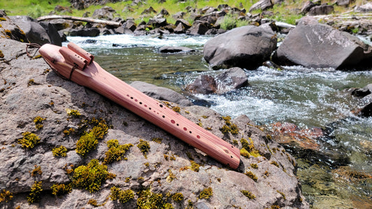 Cedar Drone Flute F Minor