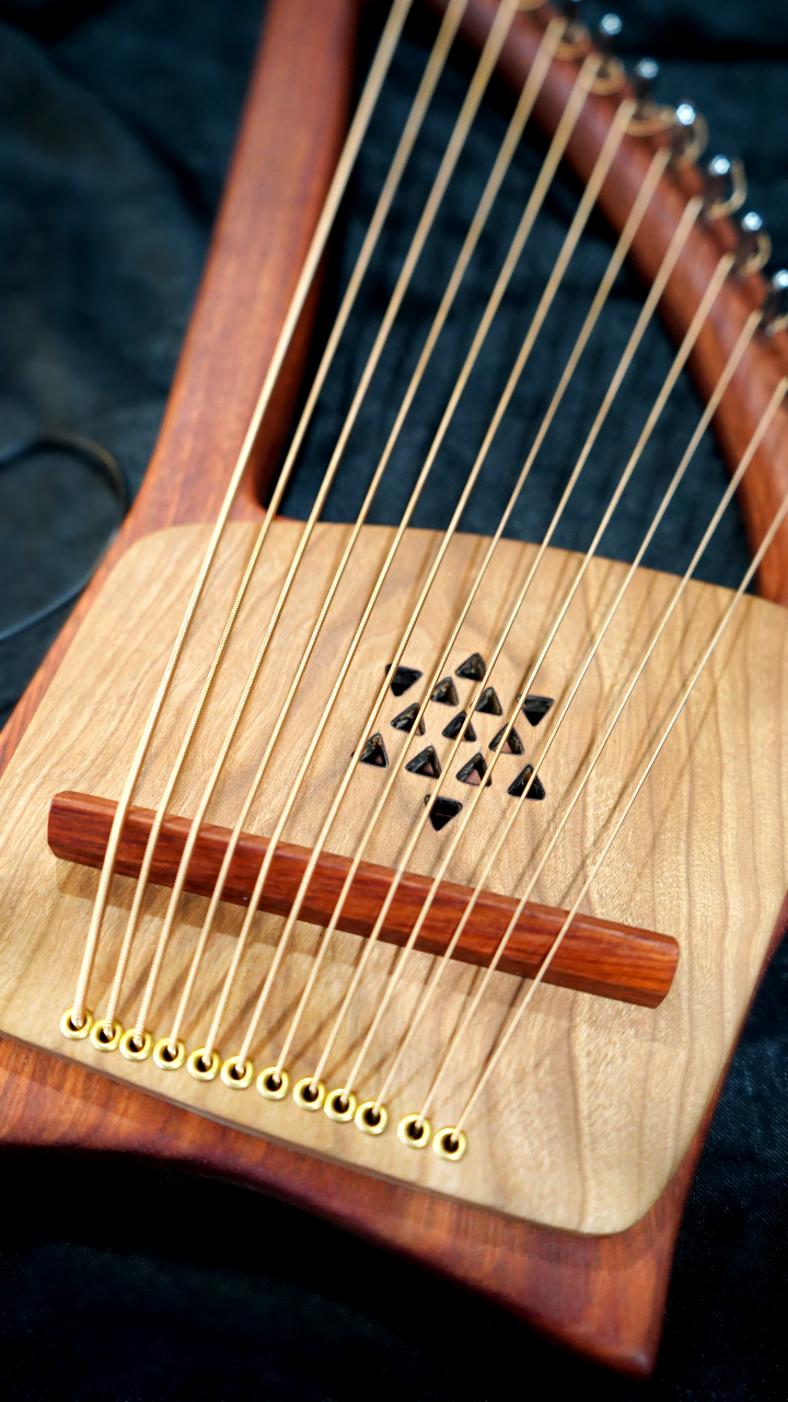 Lyre of Cocreation